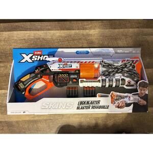 X-Shot Skins Lock Blaster - Blaster Verrouille (16 Darts) By ZURU